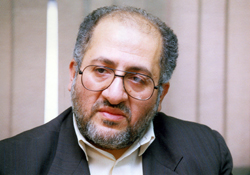 حق شناس: عارف و روحانی به توافق رسیدند