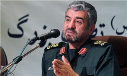 فرمانده سپاه: آماده همکاری با دولت هستیم
