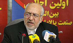 وزیر صنعت: خودرو گران می‌شود