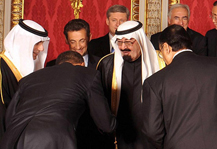 تواضع رؤسای آمریکای مقابل شاه سعودی
