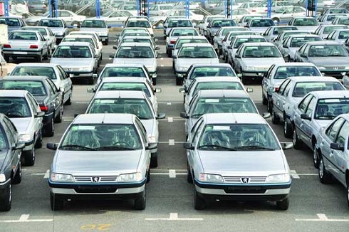 کاهش قیمت خودروهای داخلی در بازار آزاد