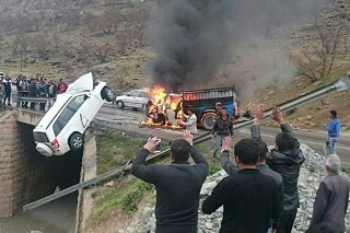 راننده نیسان در آتش سوخت + تصاویر